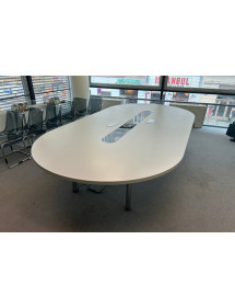 Kancelářský oválný stůl se sklem a elektrikou - bílý dekor